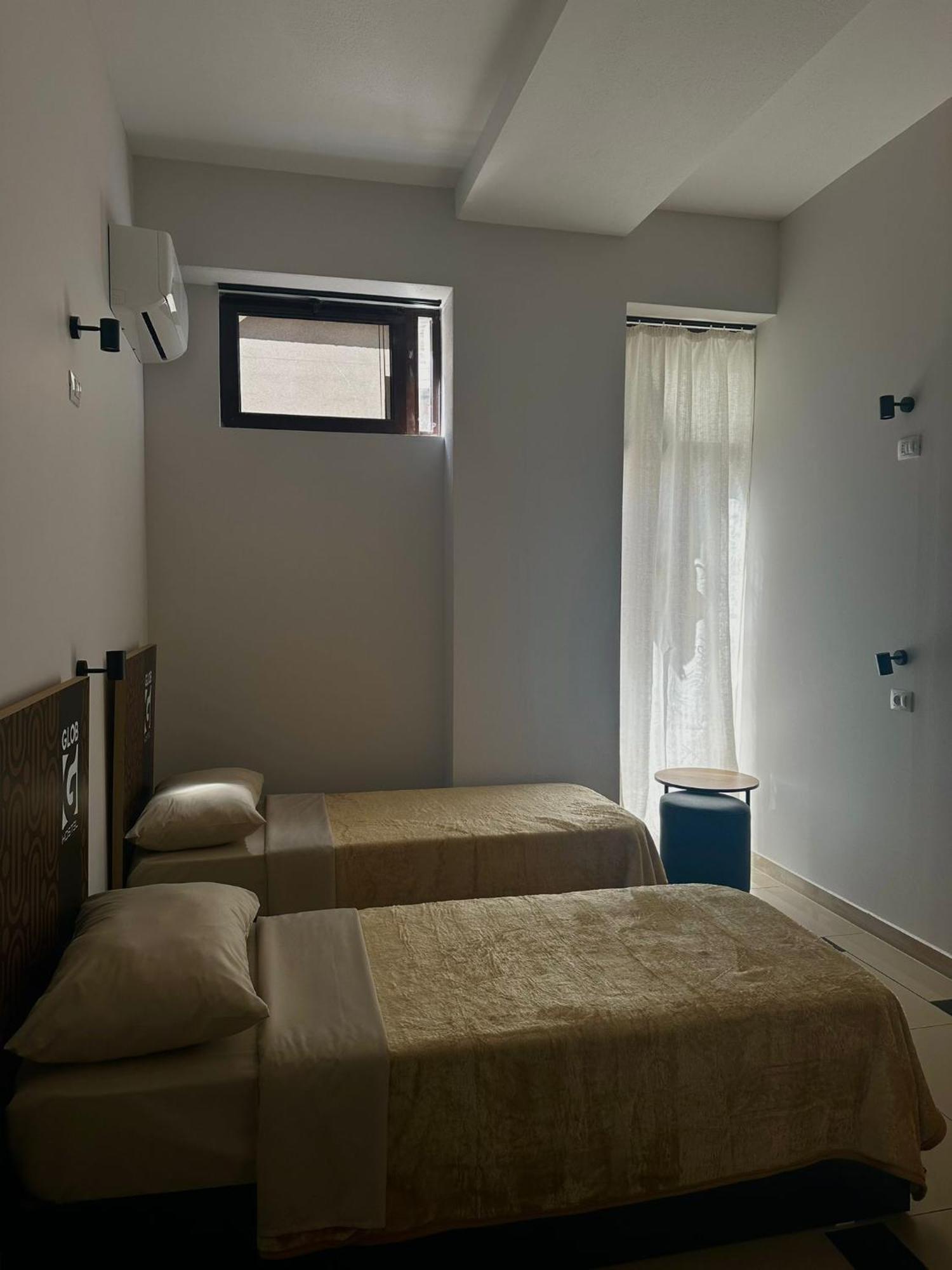 Budget Glob Hotel Shkoder Exterior photo